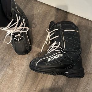 FXR Cold Cross snowboard boot snow boot